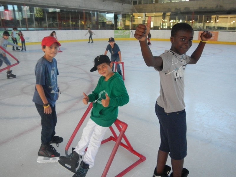 Village Camps International Summer Camp Leysin, Switzerland 2025-08-09 https://www.villagecamps.com/journals_admin/images/703-12-ice skating (20).jpg